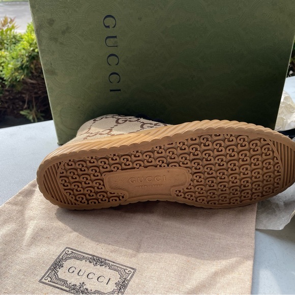 Monogram Jumbo GG New Lace
Papin Mens Tortuga High Top - Picture 14 of 16